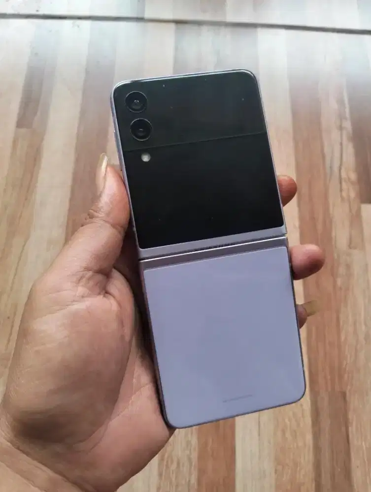 Samsung Z flip 3 resmi sein