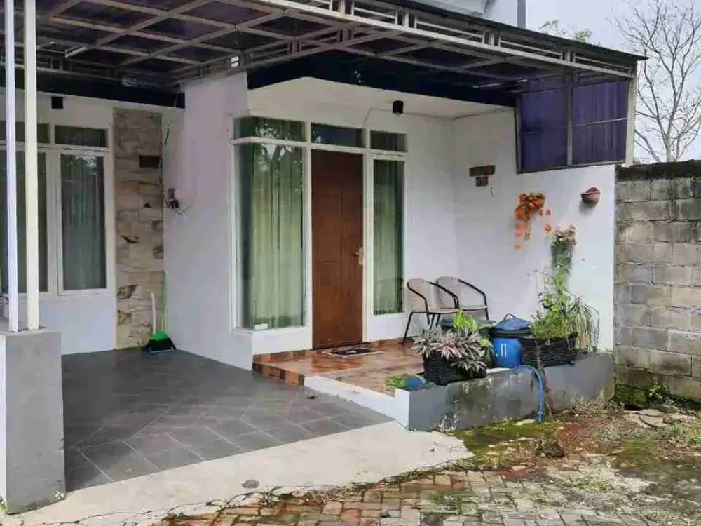 RUMAH VILLA SIAP HUNI MURAH KOTA BATU DEKAT BNS