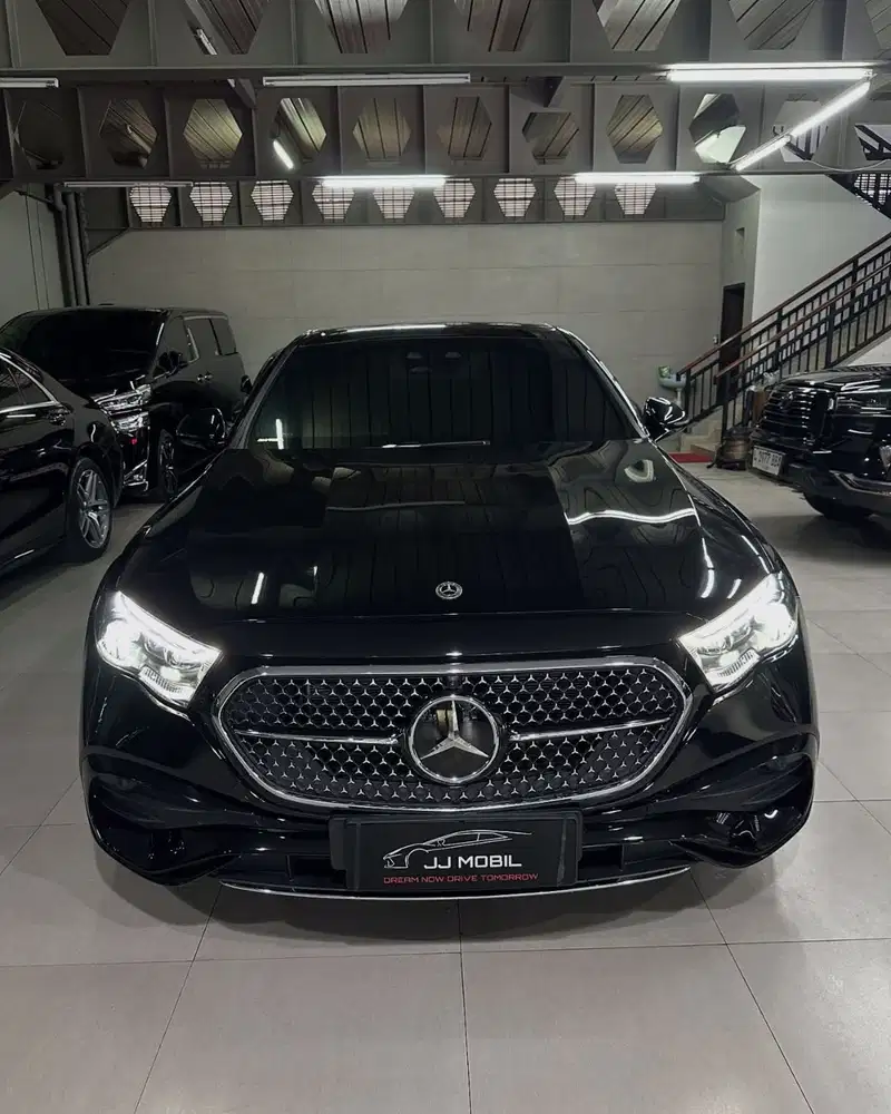 MERCY E300 AMG 2024 KM2RB