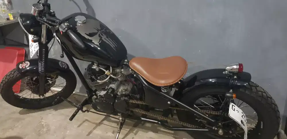 Custom bobber basic vio 225