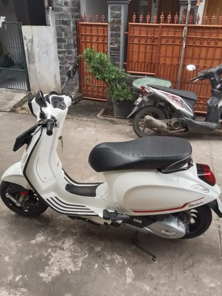 Jual vespa sprint 150