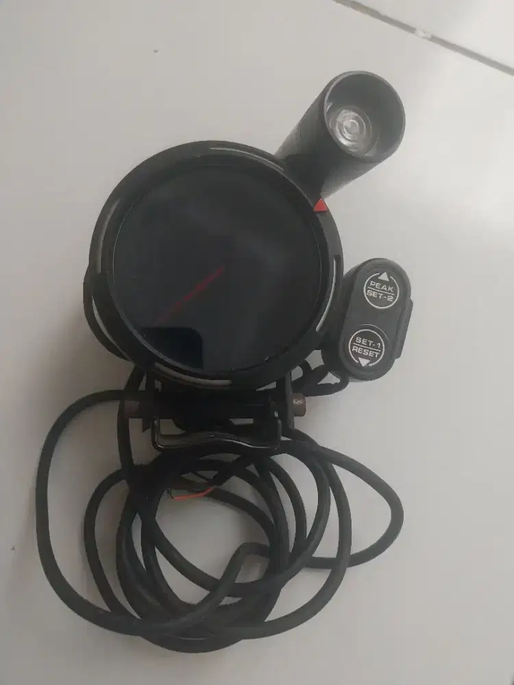 Tachometer defi 7 warna