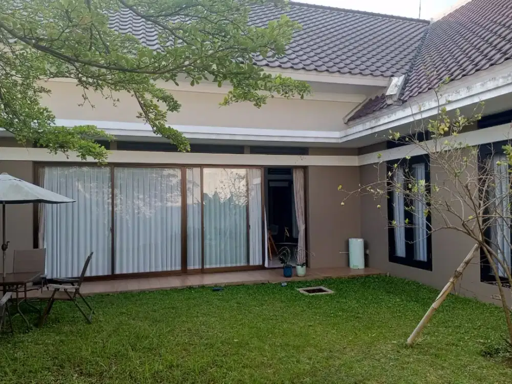 Disewa Rumah di Guruminda Kota Baru Parahyangan,Bandung Mewah unfurnished