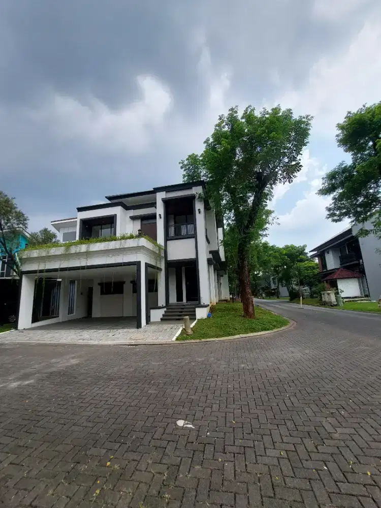 New Modern Home  Naturale Foresta BSD Hoek