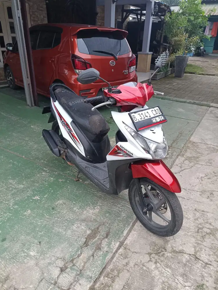 Honda beat cbs merah