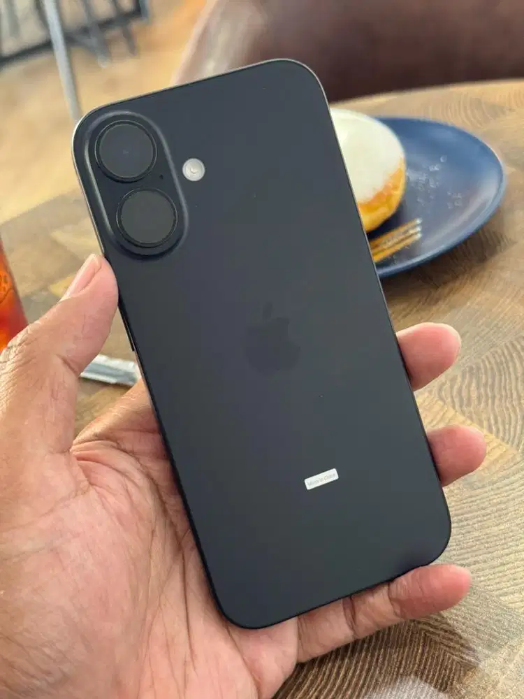Iphone 16 128gb ibox 2 bulan pakai
