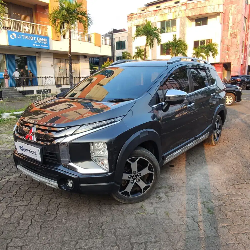 Pajak Panjang - Mitsubishi Xpander 1.5 Cross Premium Package AT 2020