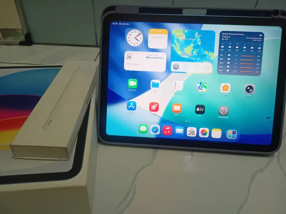 iPad gen 11 128gb wifi only plus Apple pencil nego