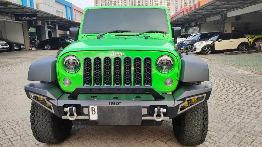 Odo 9 K Jeep Wrangler Renegade 3.0 2016