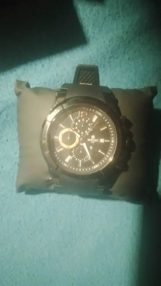 jam tangan reward
