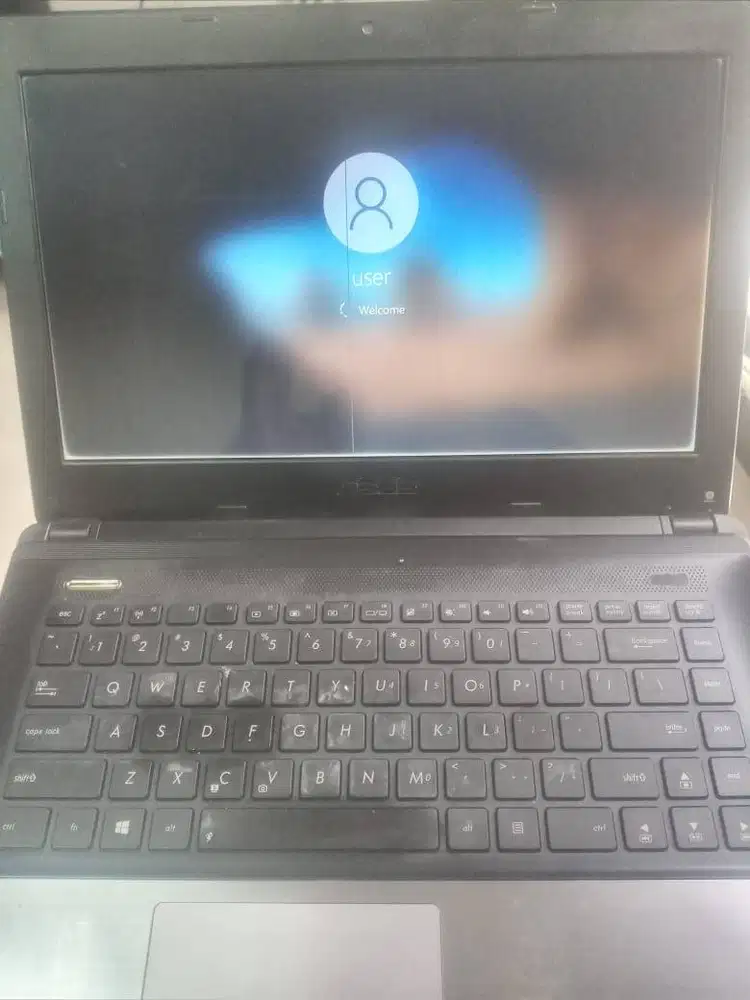 Laptop Asus i3 X353N