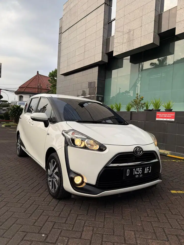 Toyota Sienta 2017 Bensin