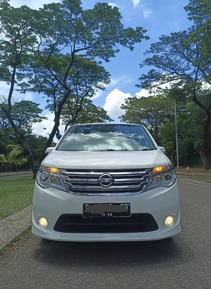 Nissan Serena 2016 KM 28RIBU ASLI!!