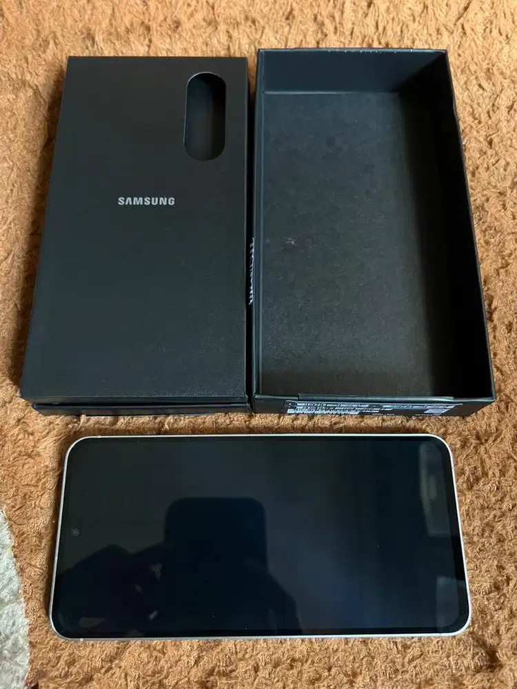 Samsung S24fe 8/128