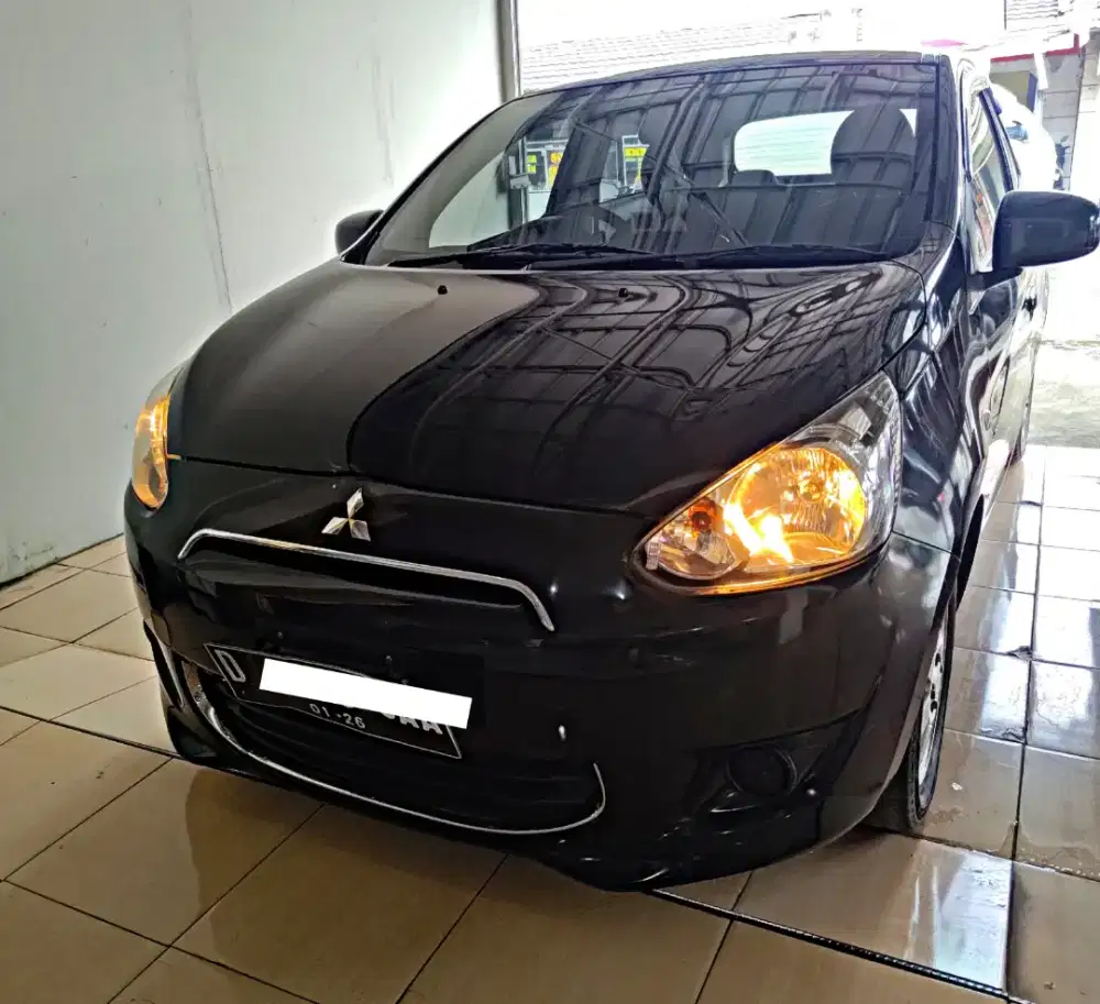 Mitsubishi Mirage GLX MT hitam 2015