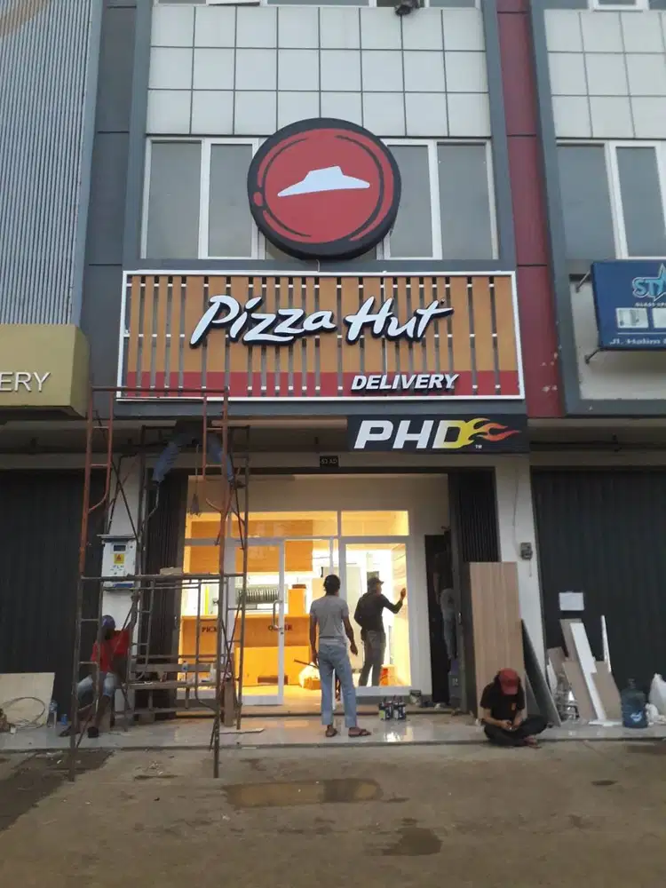 Billboard, neonbox, huruf timbul, acrylic, ACP, totemsign huruf timbul