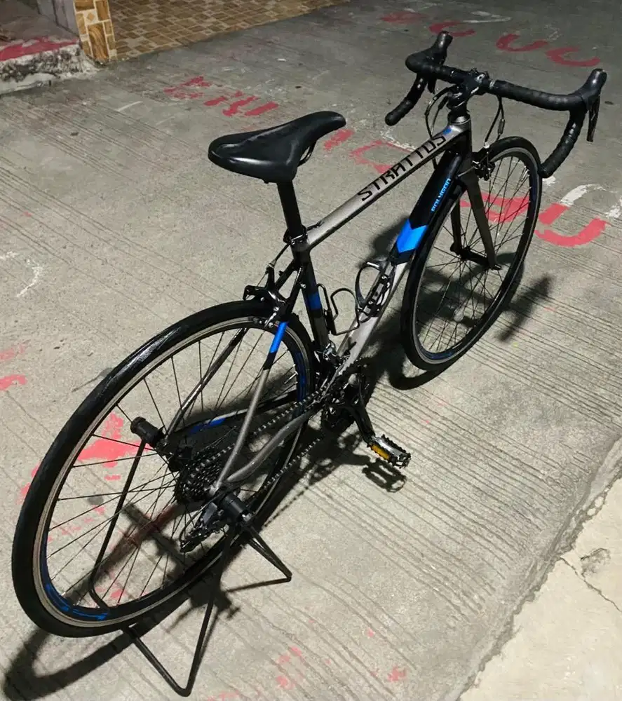 ROADBIKE STRATTOS S2