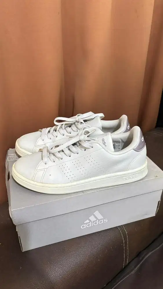 Adidas Advantage Shoes in purple size 39/6 in UK