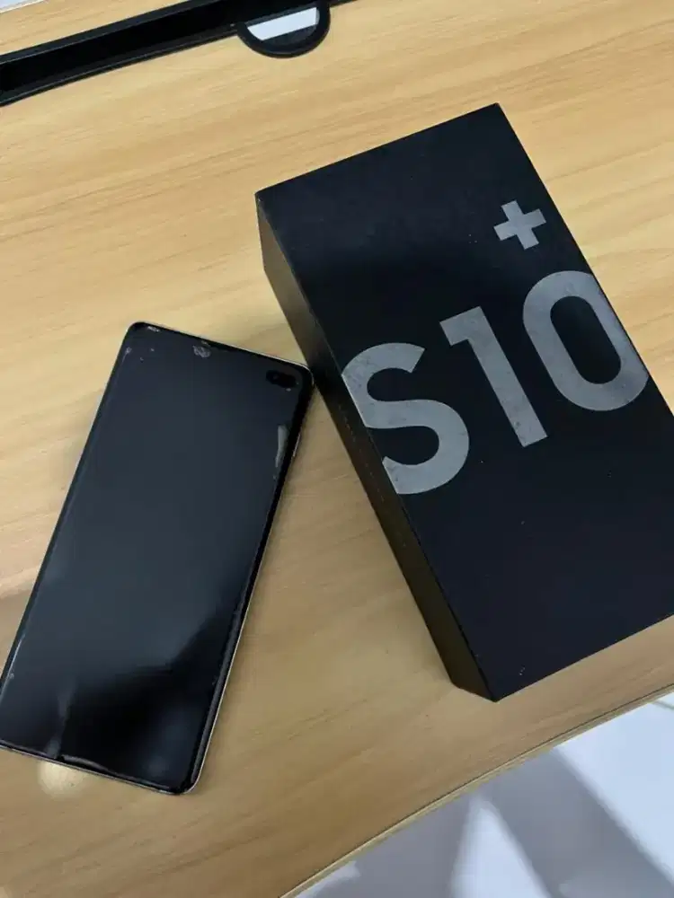 Samsung S10+ 8/128 Putih