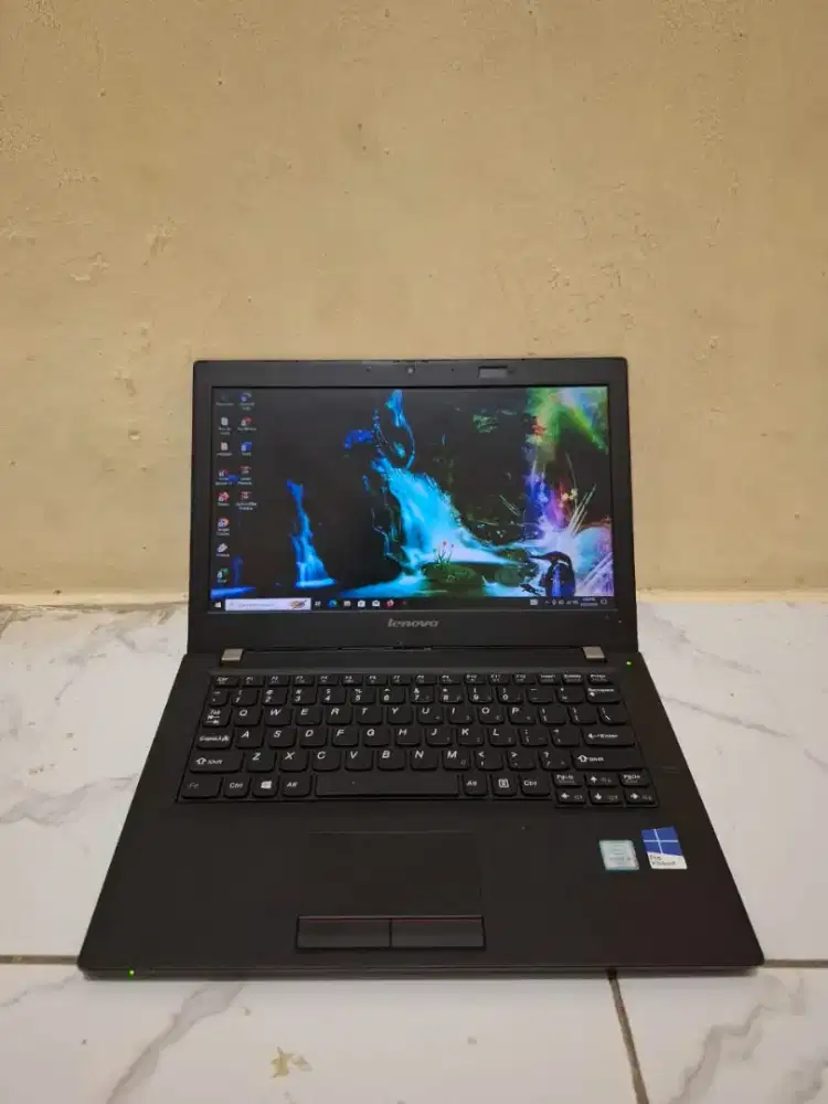 Lenovo Thinkpad K2450
Leptop bisnis tangguh disain elegan dan