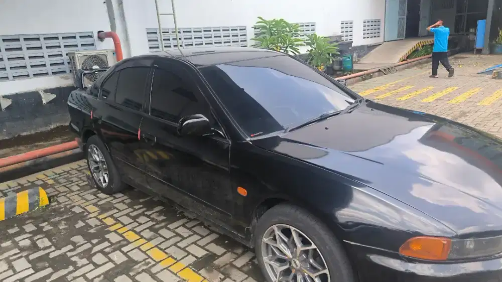 DI JUAL SEDAN GALANT ST