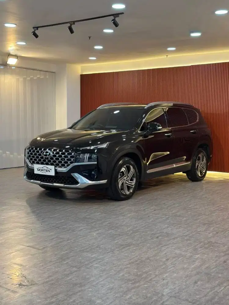 Hyundai Santafe 2.2D Siganture AT Tahun 2023 Km 45 Rb