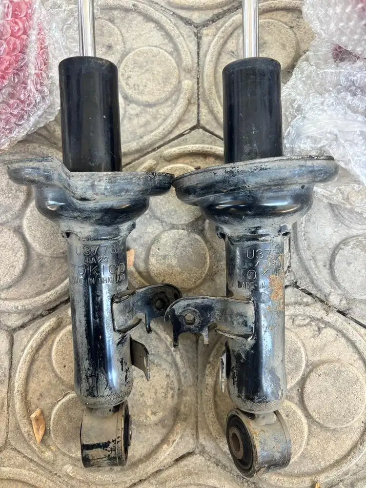 Shock dan lowering kit Innova
