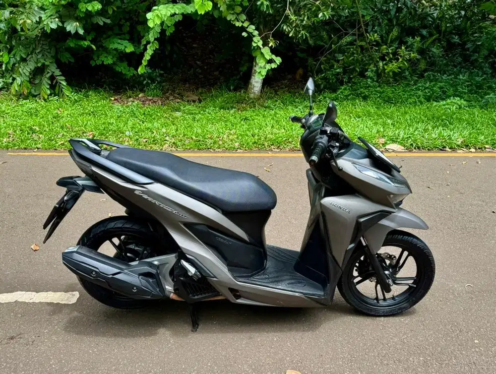 Honda Vario 150 Keyless CBS ISS MULUSSS Pajak Hidup Panjang