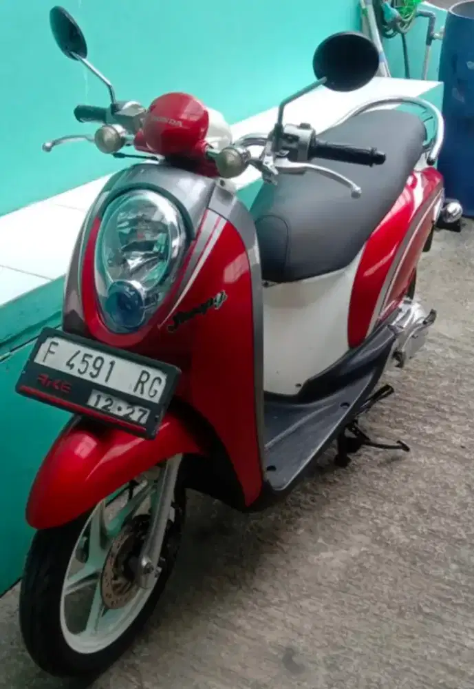 Honda scoopy karbu 110cc 2012 pajak panjang