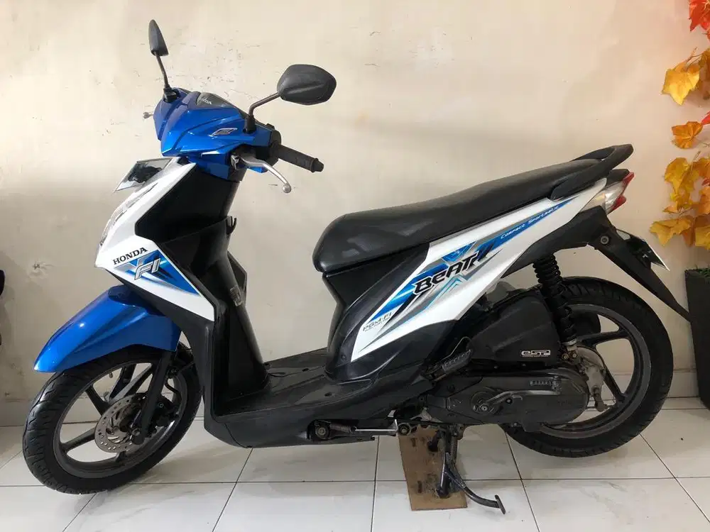 Honda Beat Th.2015 biru putih!!