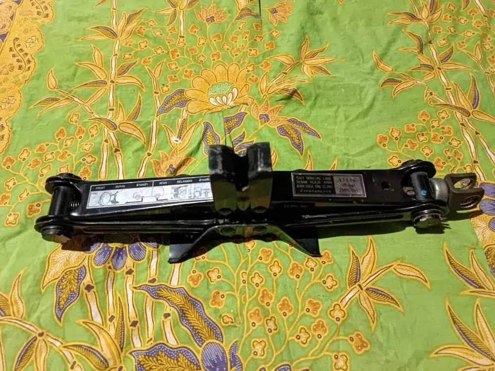 Dongkrak  Mobil
