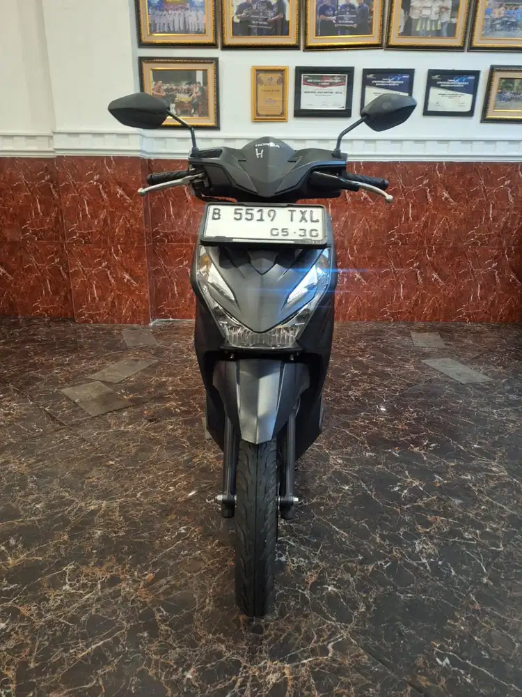 HUB KIKI DP 1,5 JT NEW BEAT DELUXE 2025/KTP DAERAH BISA KREDIT DIBANTU