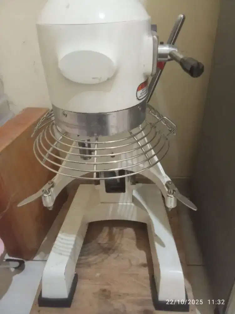 mixer planetary getra b-10hj