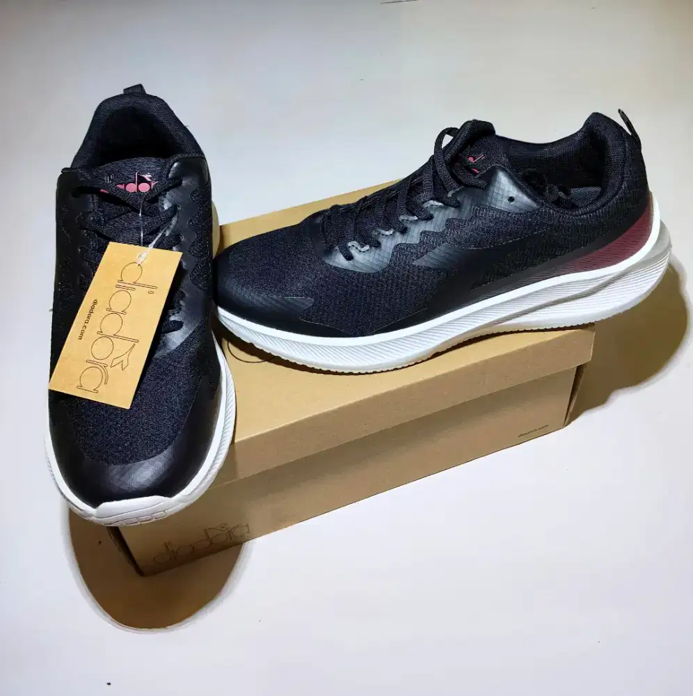 Diadora Hoka Running Black