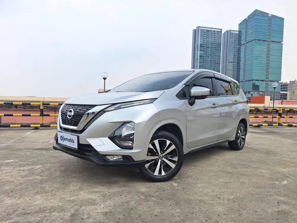 Pajak Panjang - Nissan Livina 1.5 VE Bensin-AT 2019