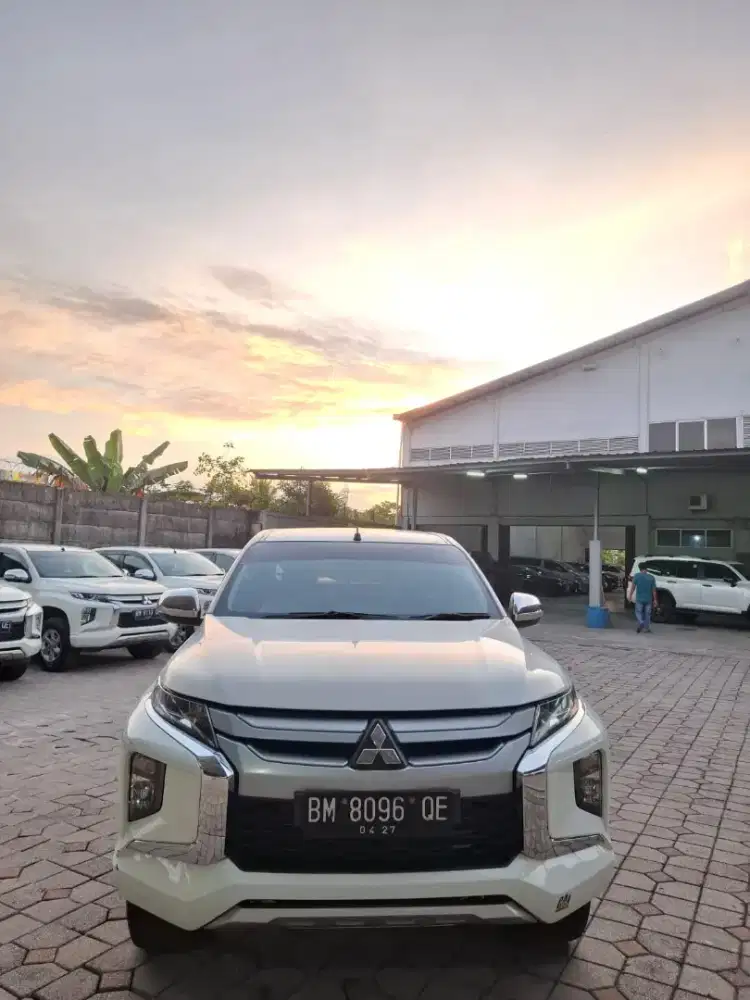 Triton 2022 GLS manual. Km 100rb
