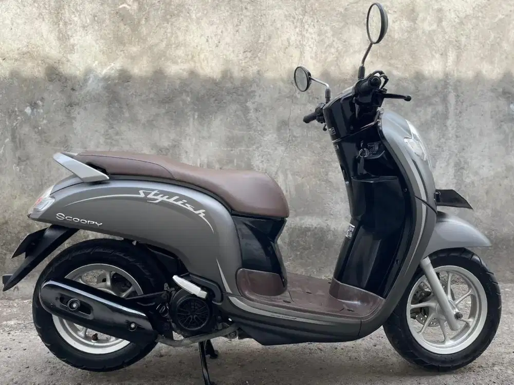 Scoopy 2018 dp 3 jt  bintang dewata motor