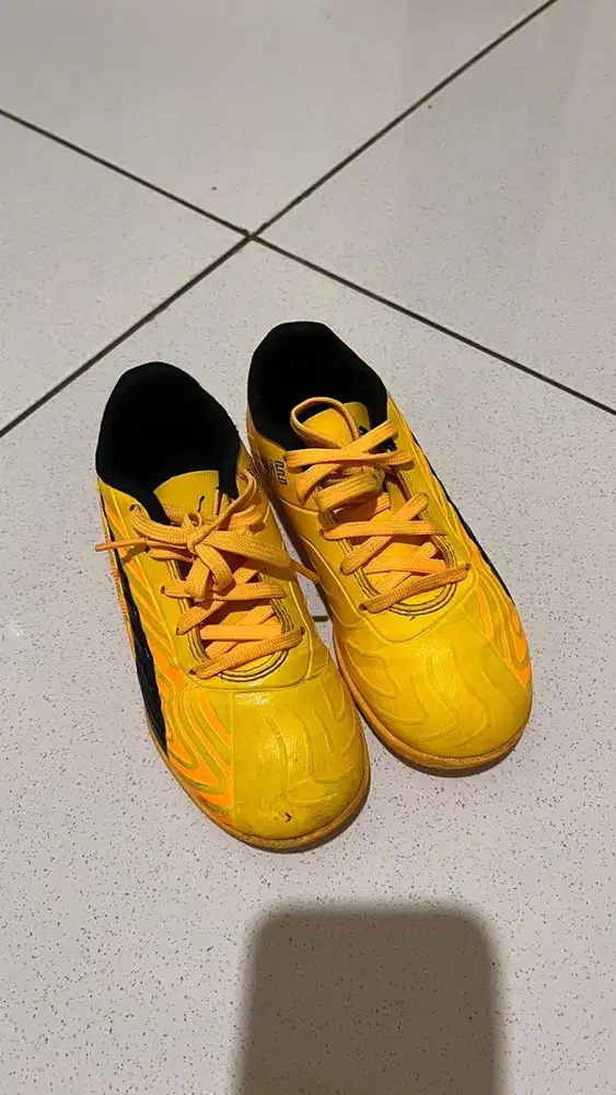 Preloved Sepatu Futsal Anak Puma