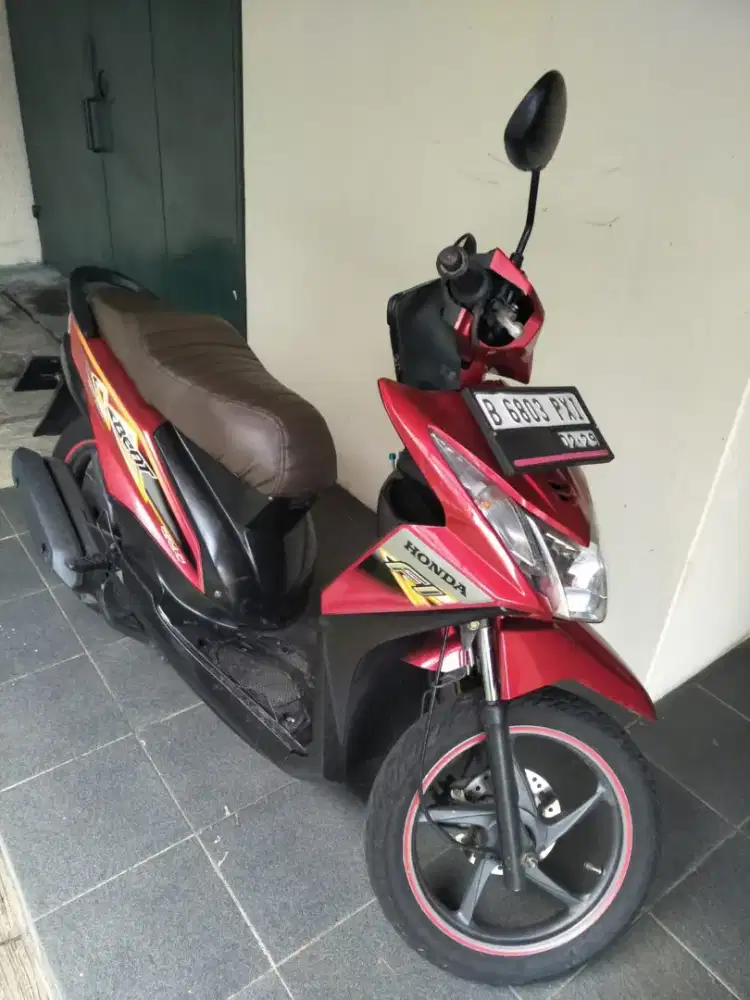 Dijual honda beat 2014