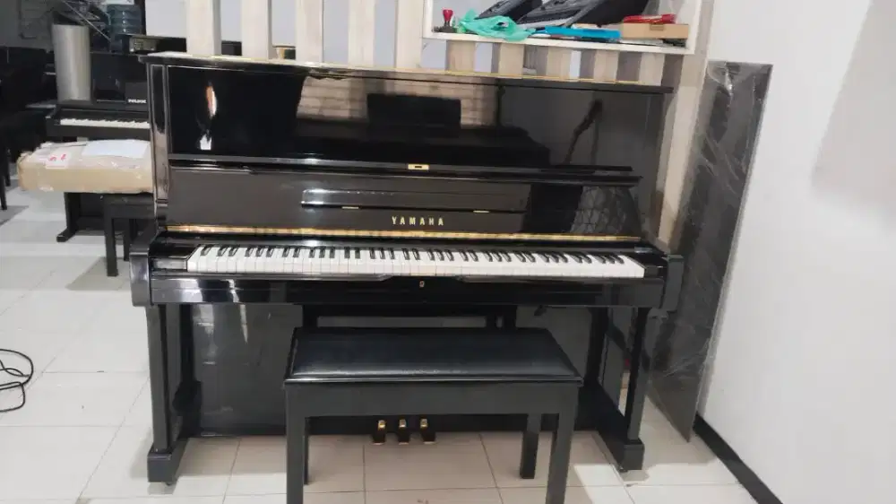 DIJUAL PIANO AKUSTIK YAMAHA U1H