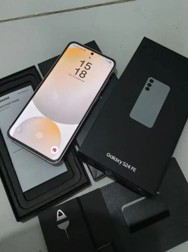 Samsung S24 Fe 8/256 5G.Resmi sein No minus Masih Garansi