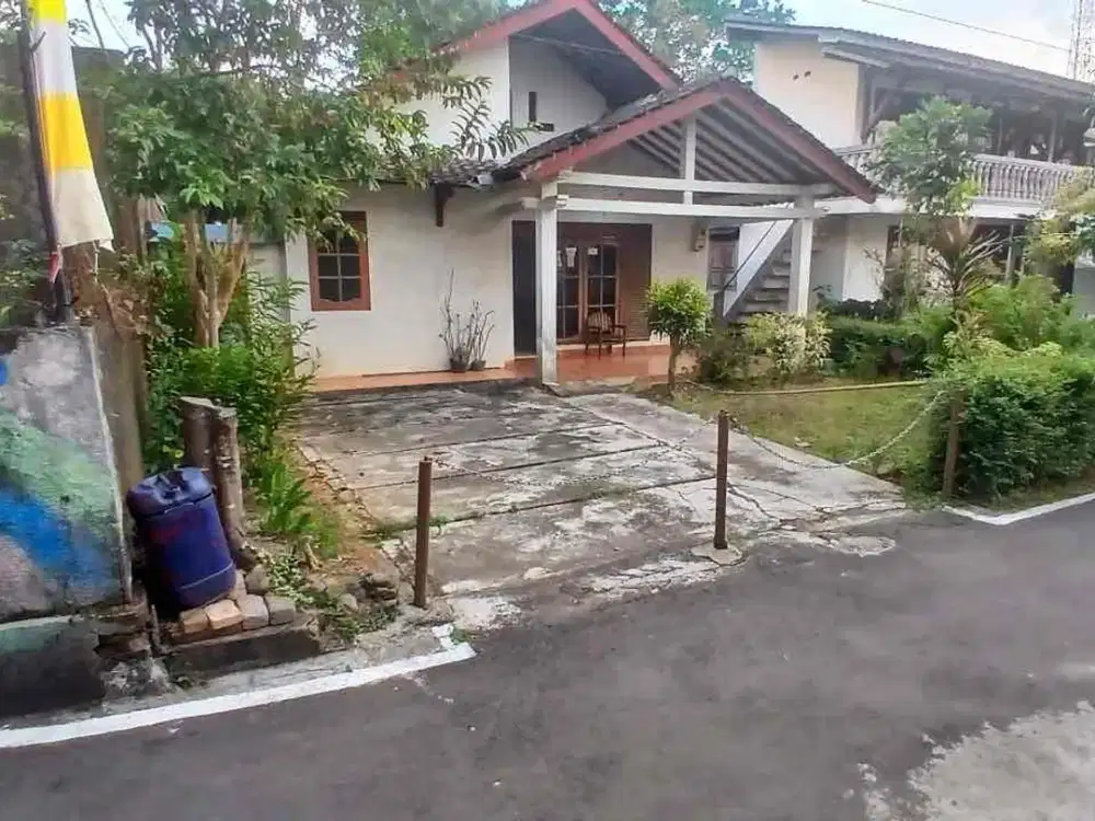 Dijual Tanah Luas Bonus Bangunan Layak Huni di Srondol Semarang