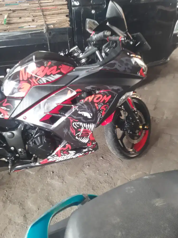 Dijual Kawasaki ninja 250 Efi 2014