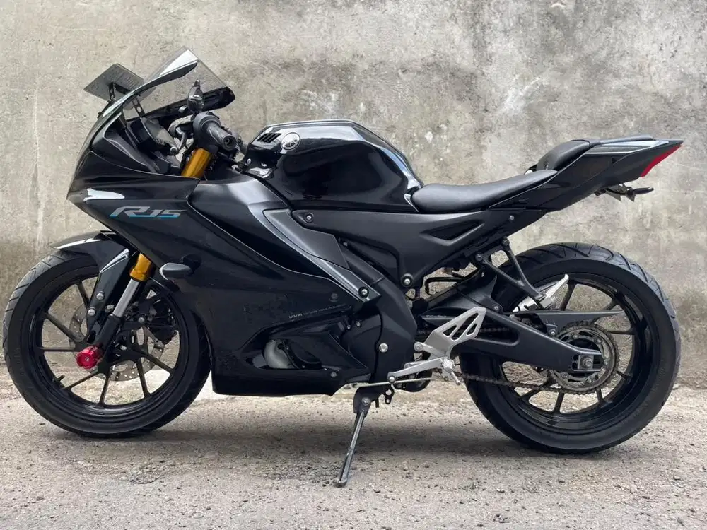 R15 2022  dp 8 jt  bintang dewata motor