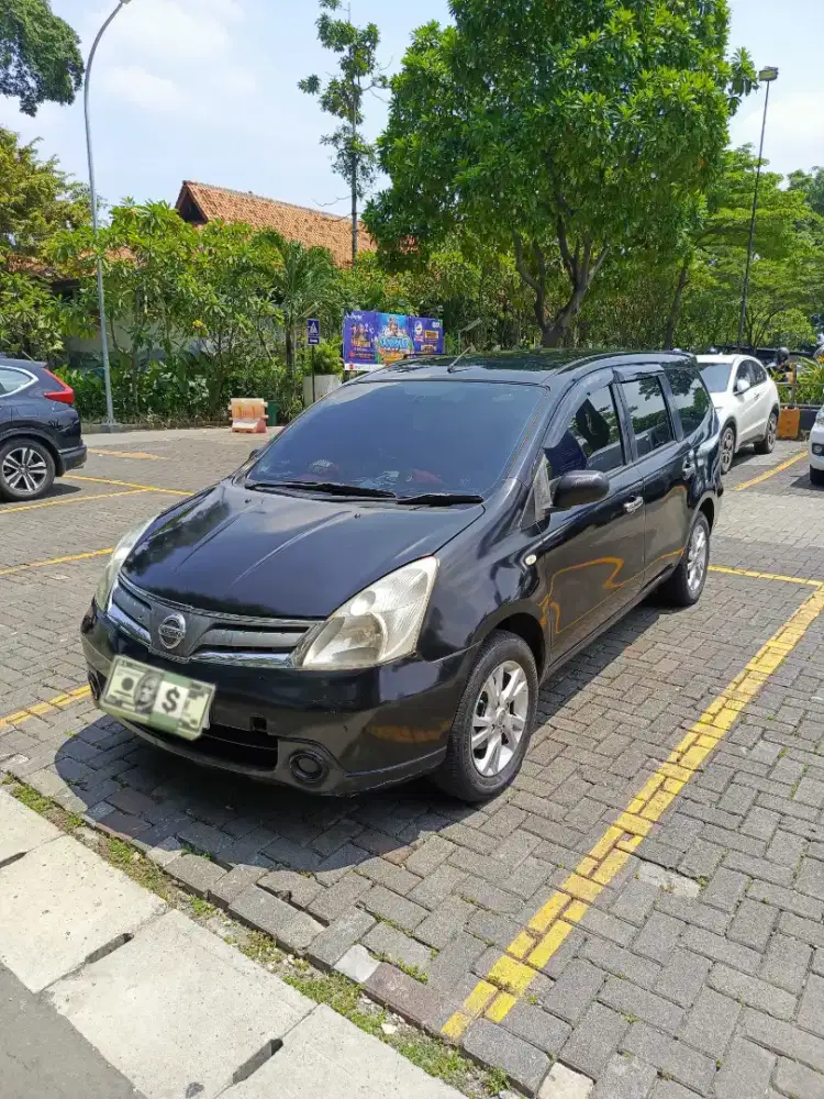 Nissan Grand Livina 2012 1.5 SV Bensin-A/T