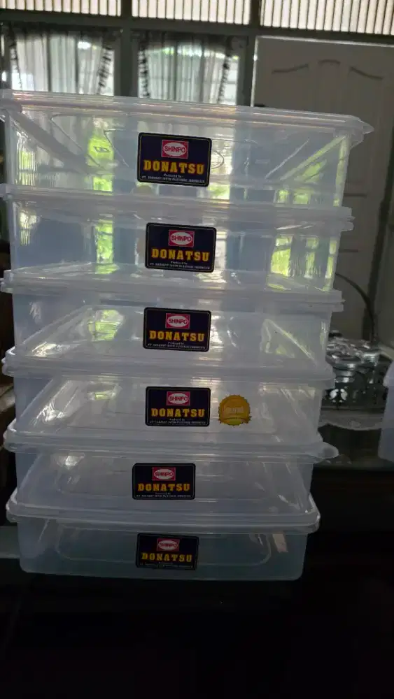 Box transparan besar