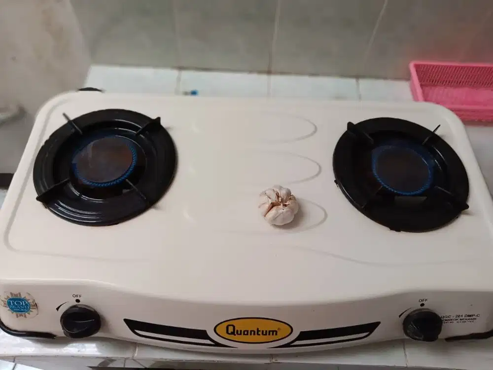 Kompor Gas + Selang + Regulator (JUAL PINDAHAN)