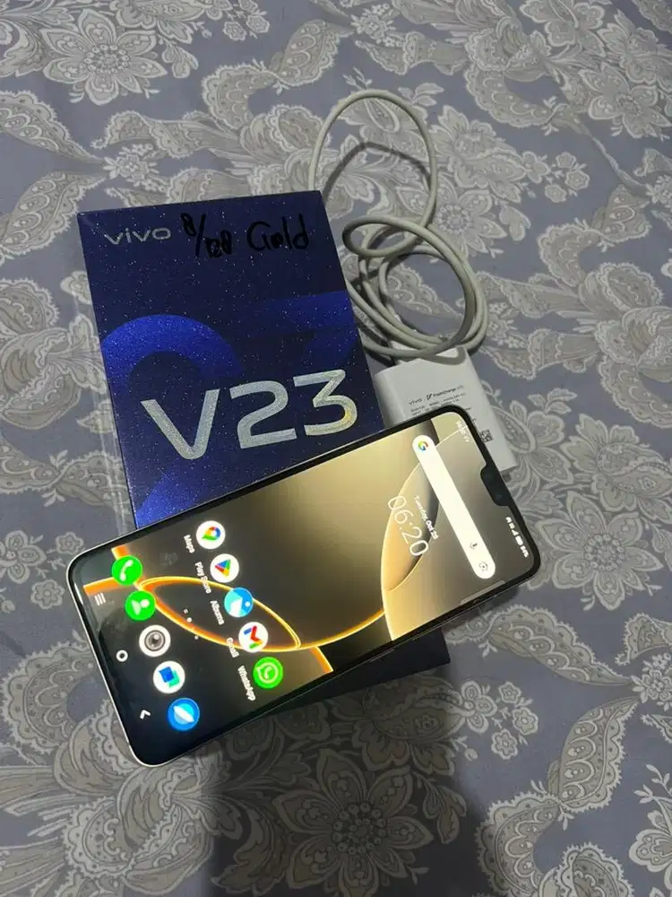 vivo V23, 5G, ram 8/128 gb, warna gold