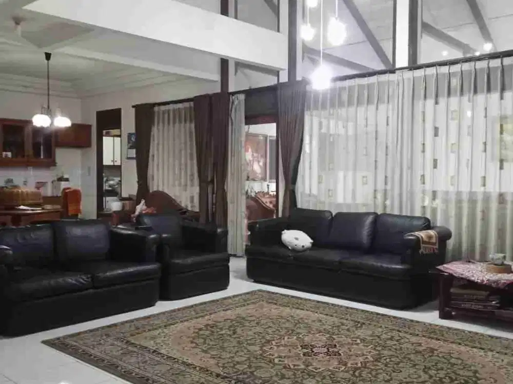 Dijual rumah elit di bandung utara setrasari