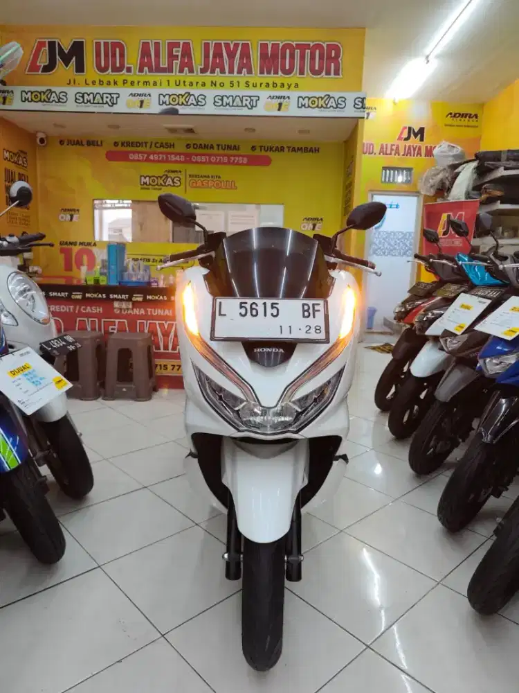 Harga Terjangkau ^ Honda PCX 150 CBS th 2018